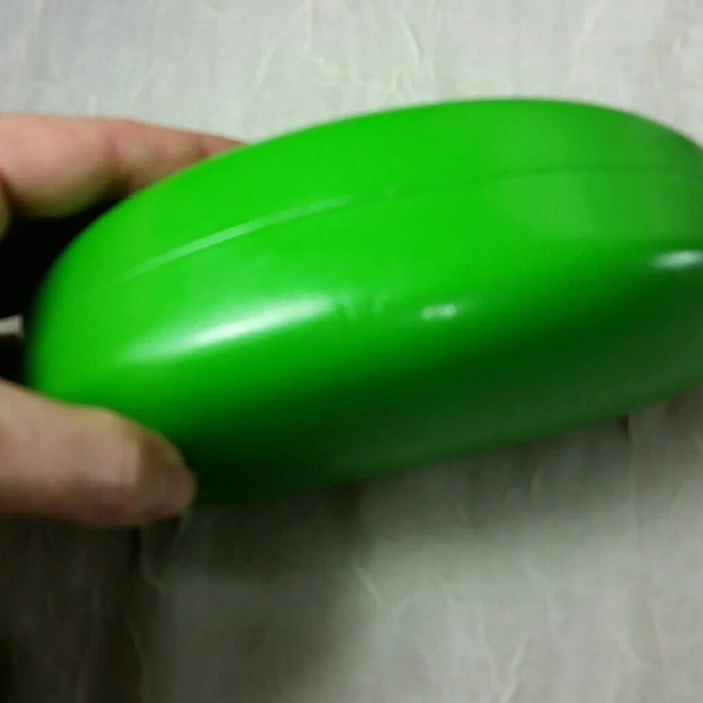 Kate Spade green eyeglass case